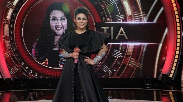 Tia Afi tampil di acara Grand Final Suara Kenangan Moncer Serius 2020