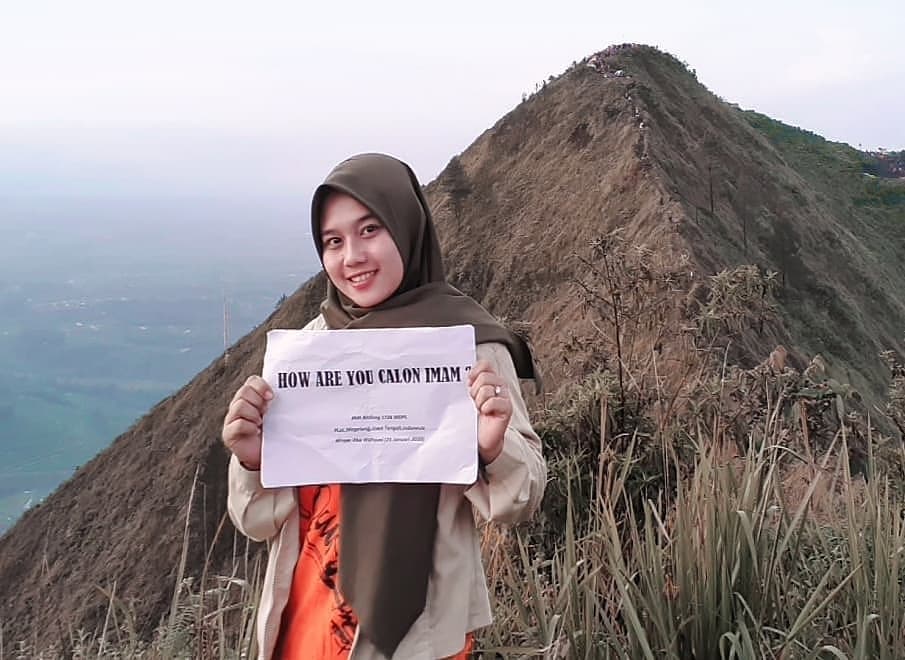 bersua foto di puncak gunung andong