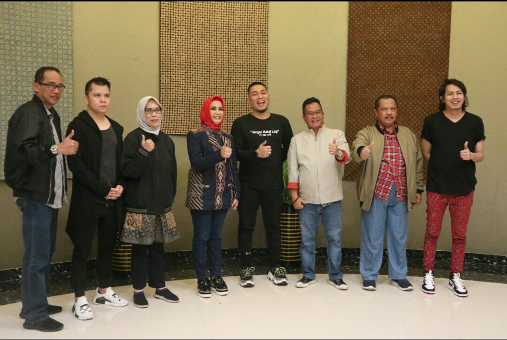 Armada Band
